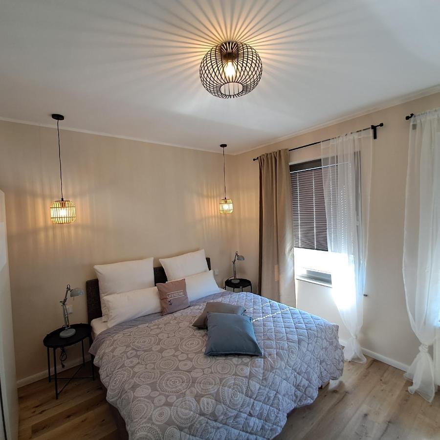 Hotel-Ferienwohnungen Cafe Maarblick Schalkenmehren Εξωτερικό φωτογραφία