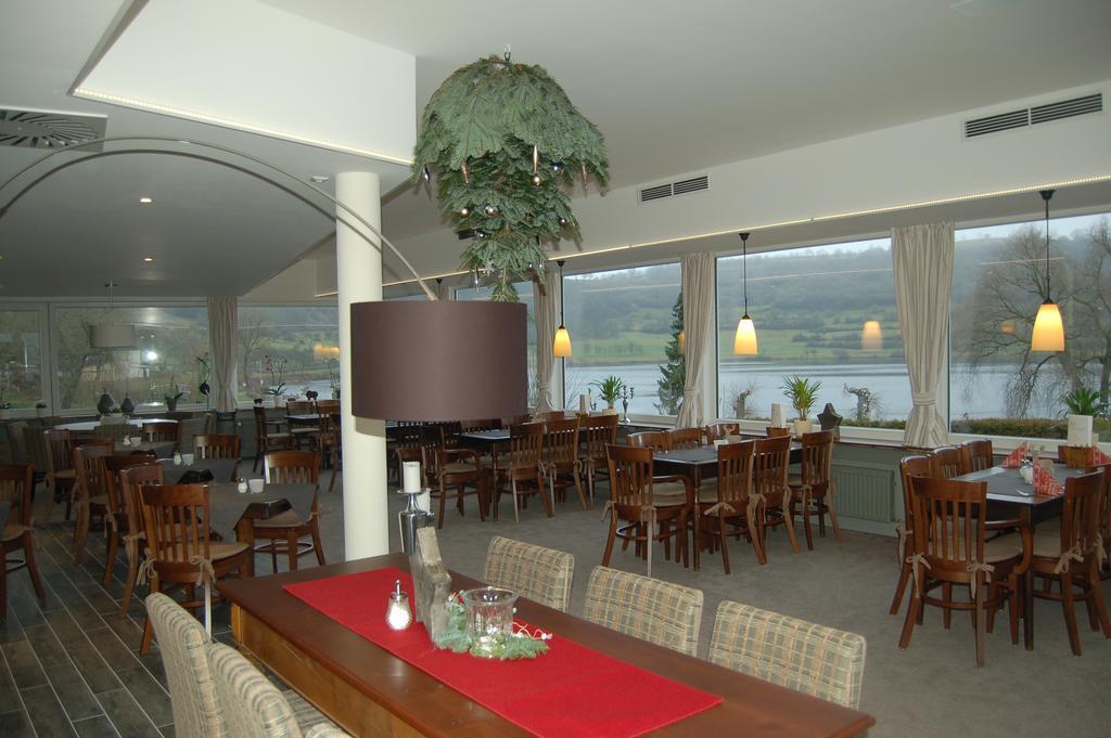 Hotel-Ferienwohnungen Cafe Maarblick Schalkenmehren Εξωτερικό φωτογραφία