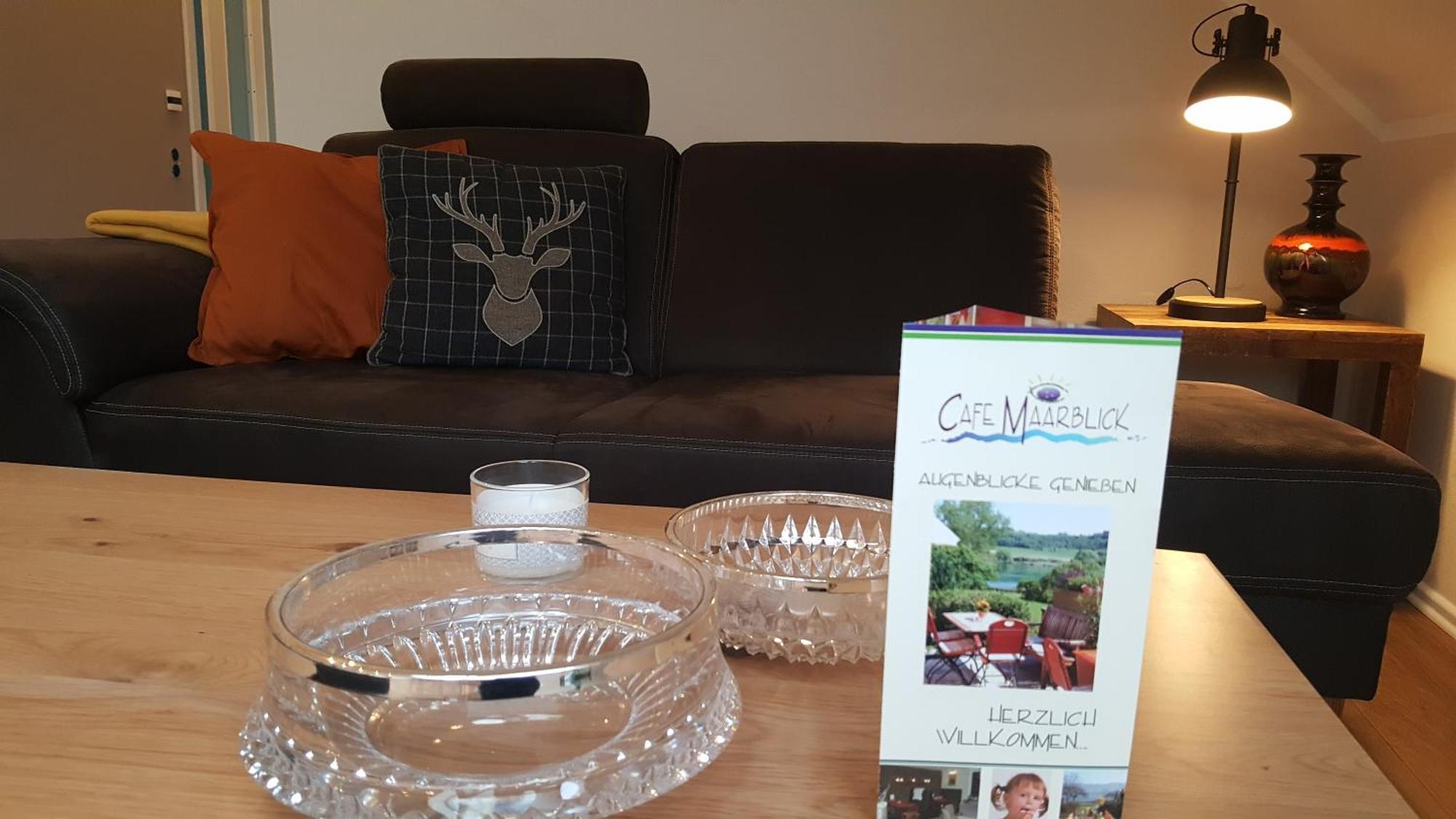 Hotel-Ferienwohnungen Cafe Maarblick Schalkenmehren Εξωτερικό φωτογραφία