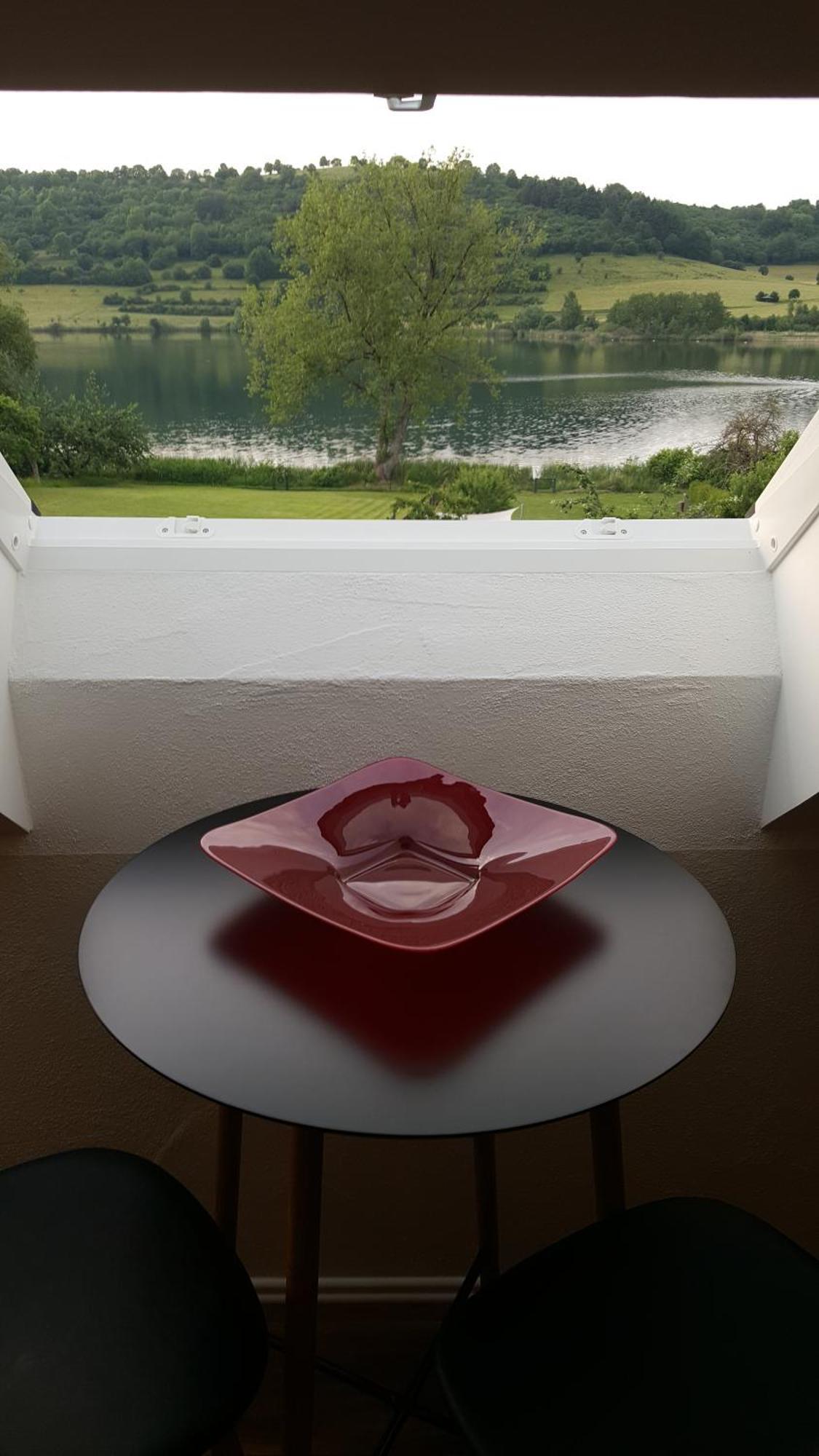 Hotel-Ferienwohnungen Cafe Maarblick Schalkenmehren Εξωτερικό φωτογραφία
