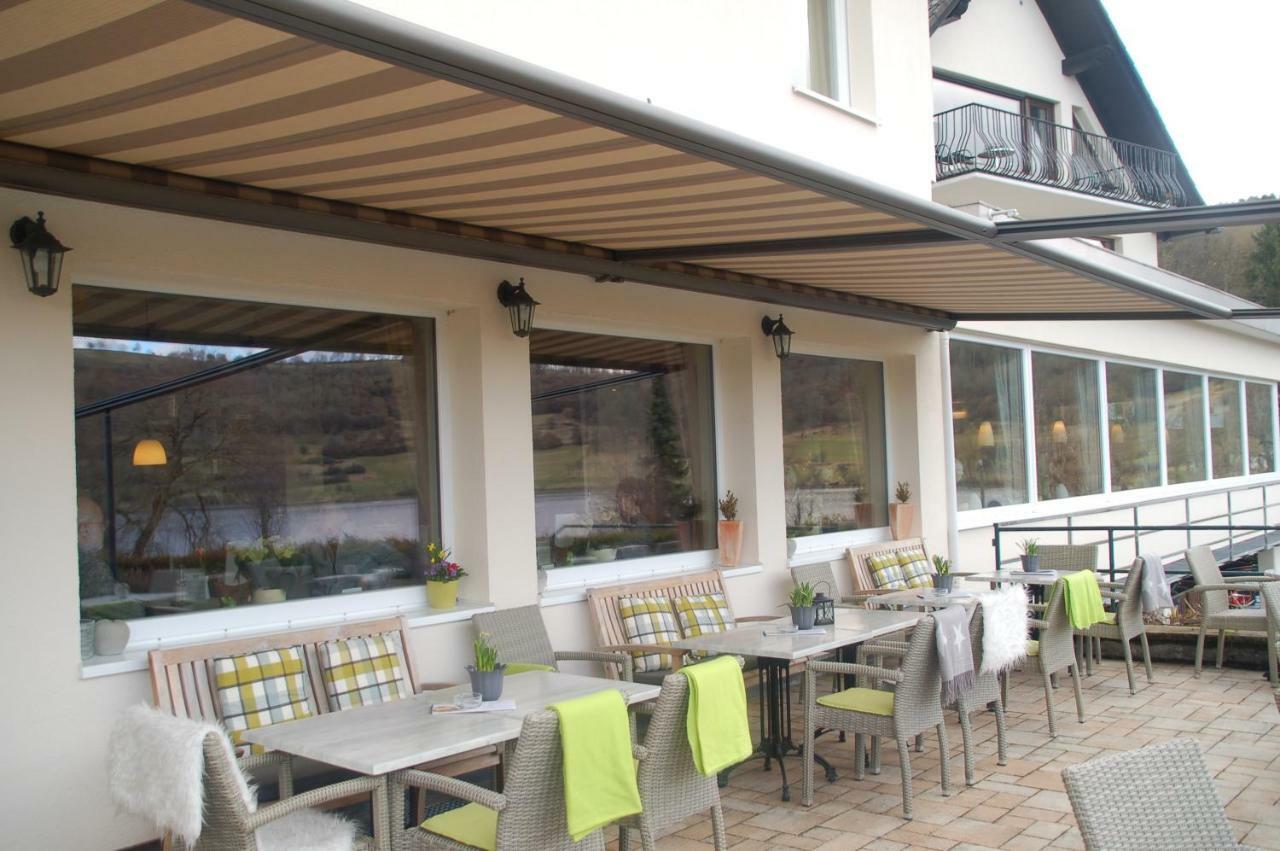 Hotel-Ferienwohnungen Cafe Maarblick Schalkenmehren Εξωτερικό φωτογραφία